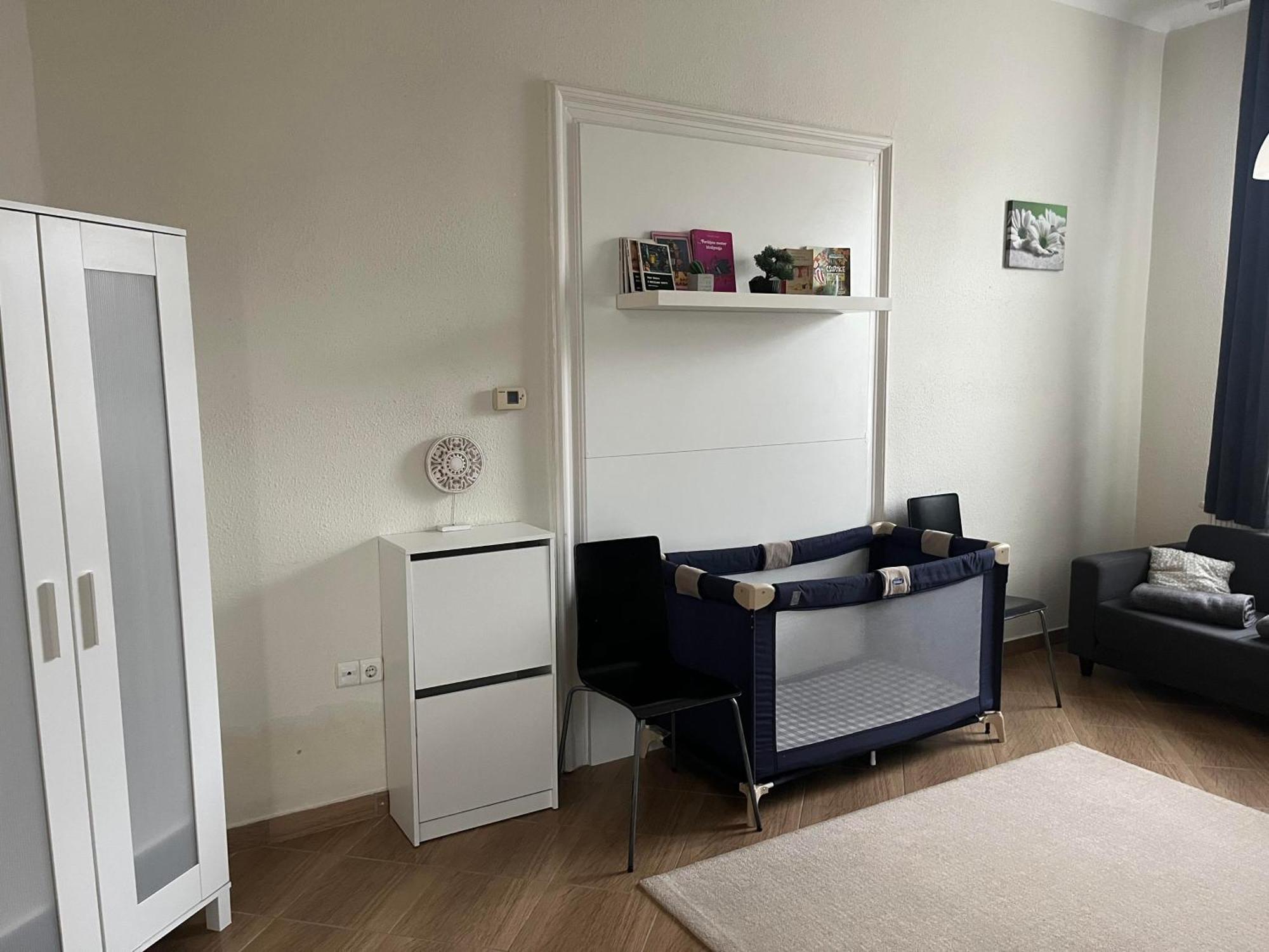 Idill Apartmanhaz B&B Tiszafured Exterior photo