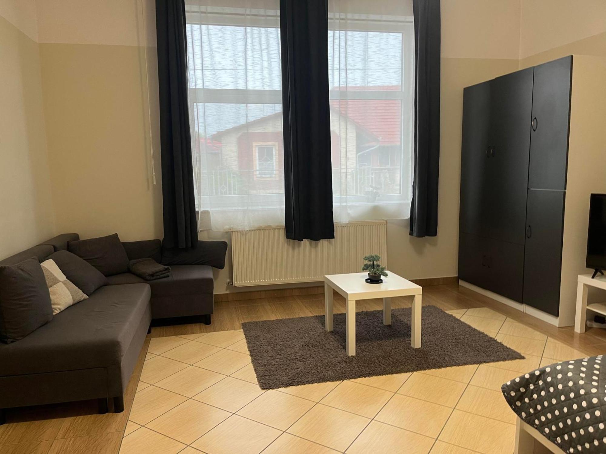 Idill Apartmanhaz B&B Tiszafured Exterior photo